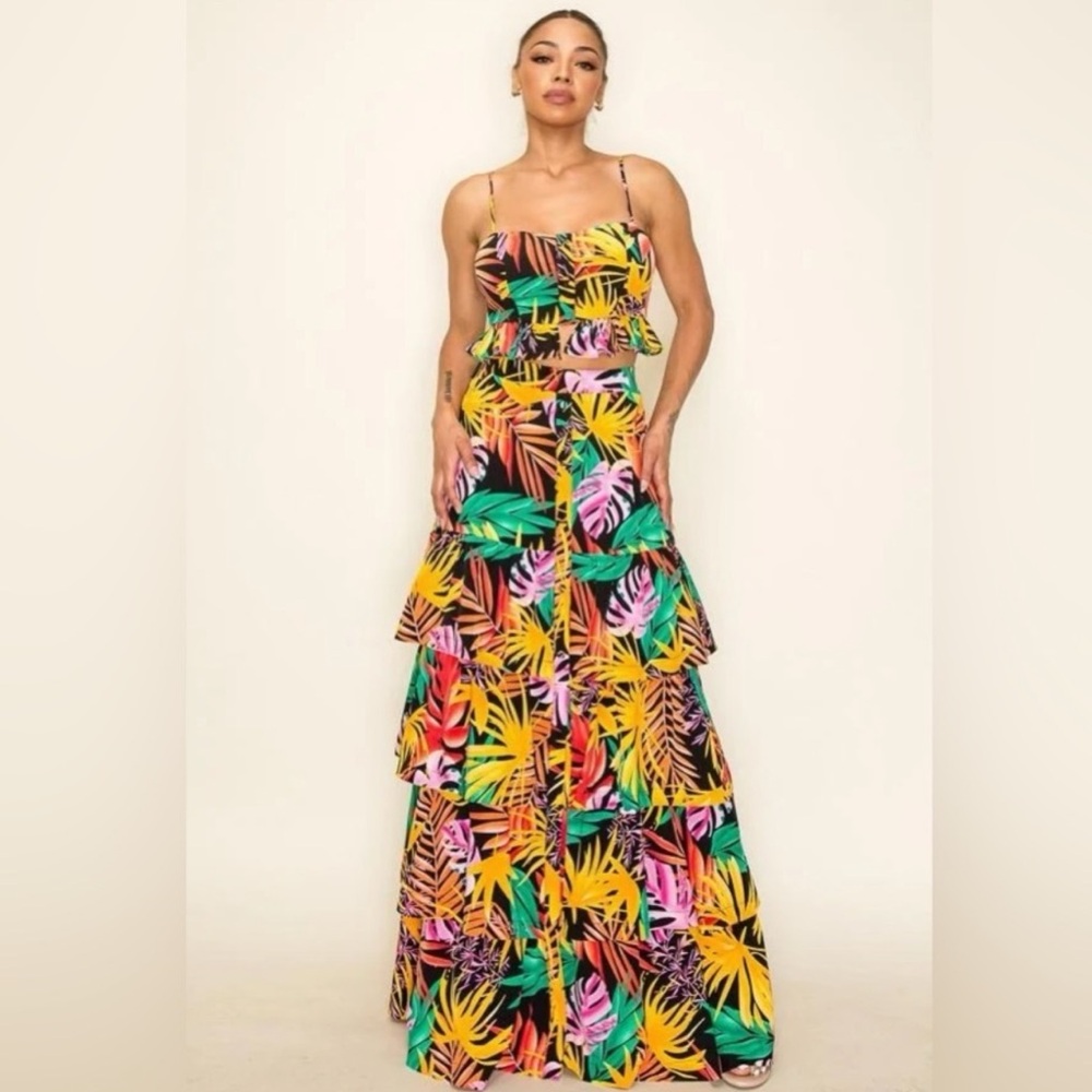 Tropical Multicolor Set Top & Skirt Size Large